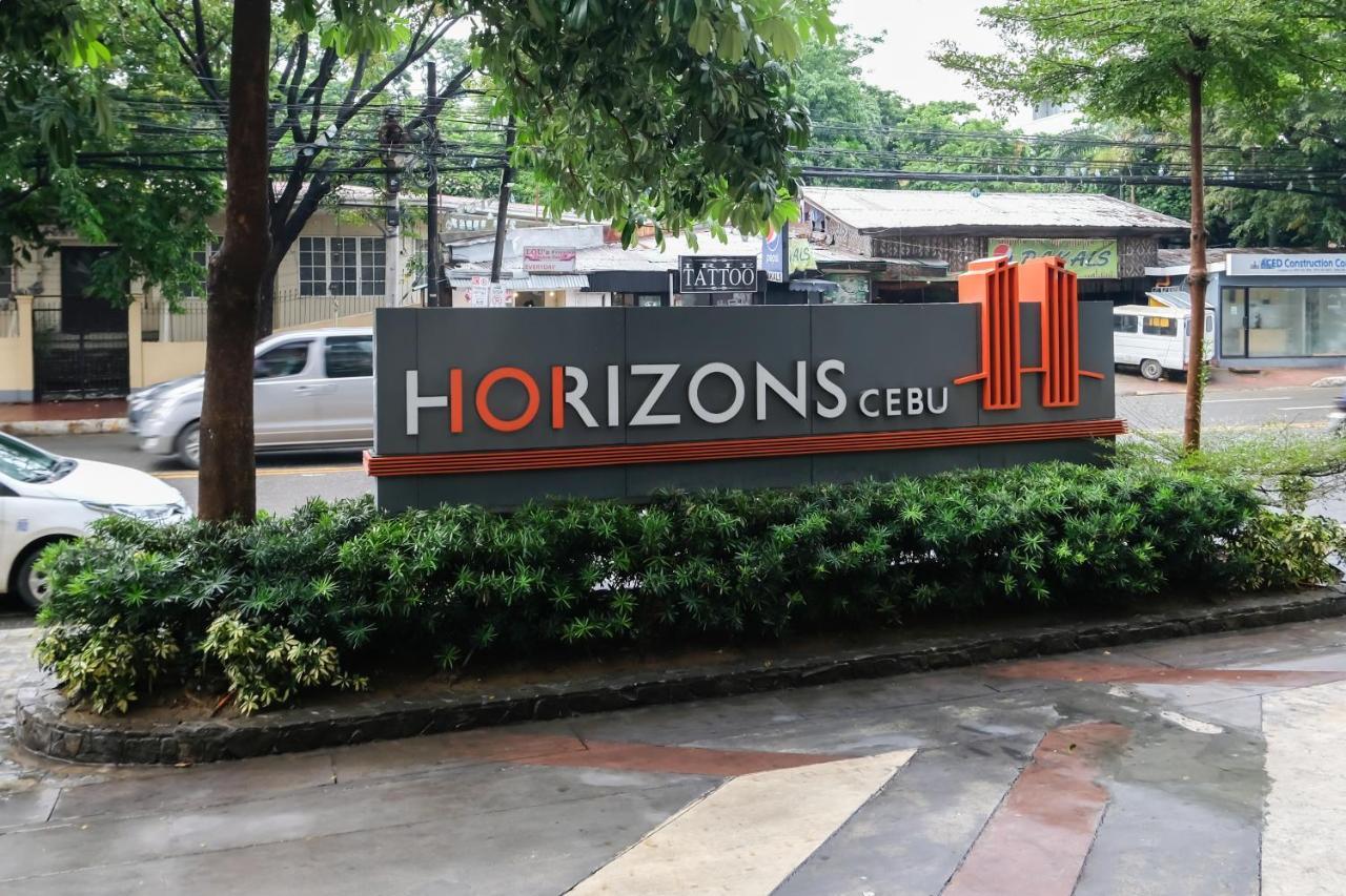 Ezeniel'S Place At Horizons 101 Condominium Cebu Stadt Exterior foto