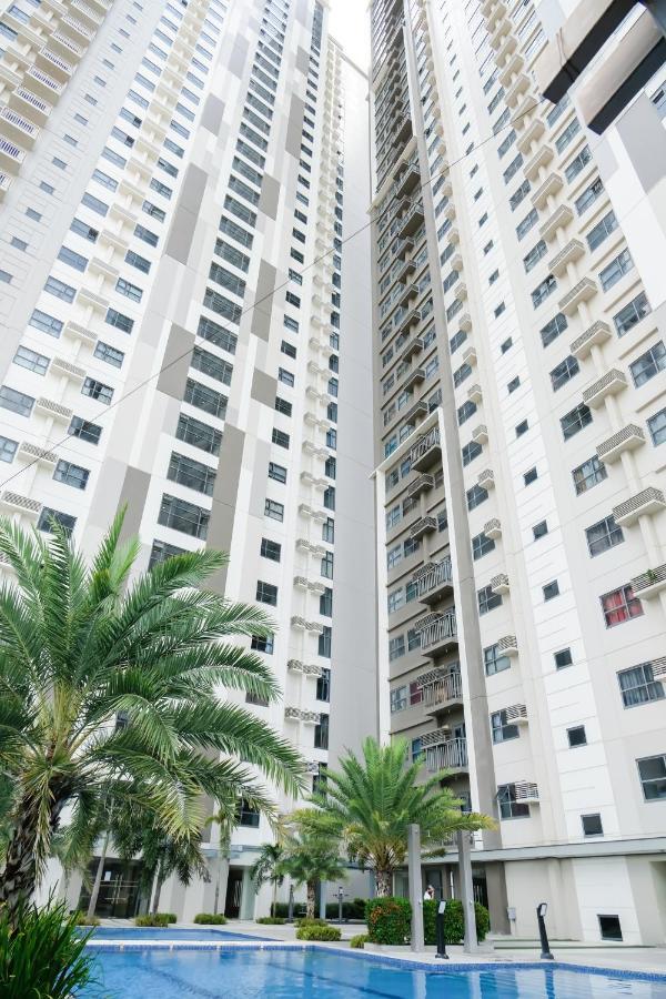 Ezeniel'S Place At Horizons 101 Condominium Cebu Stadt Exterior foto